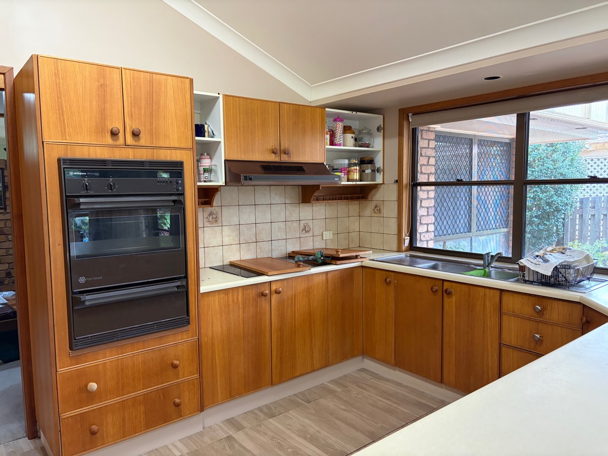 Kitchen Before Repaint